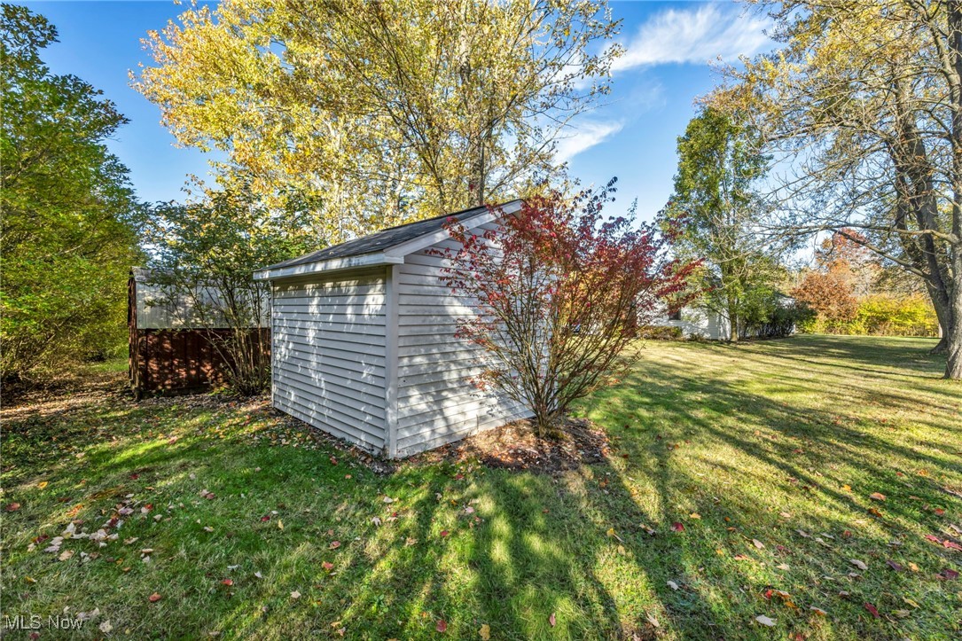 503 Churchill Road Youngstown, OH 44505 - Photo 30 of 32 View of shed