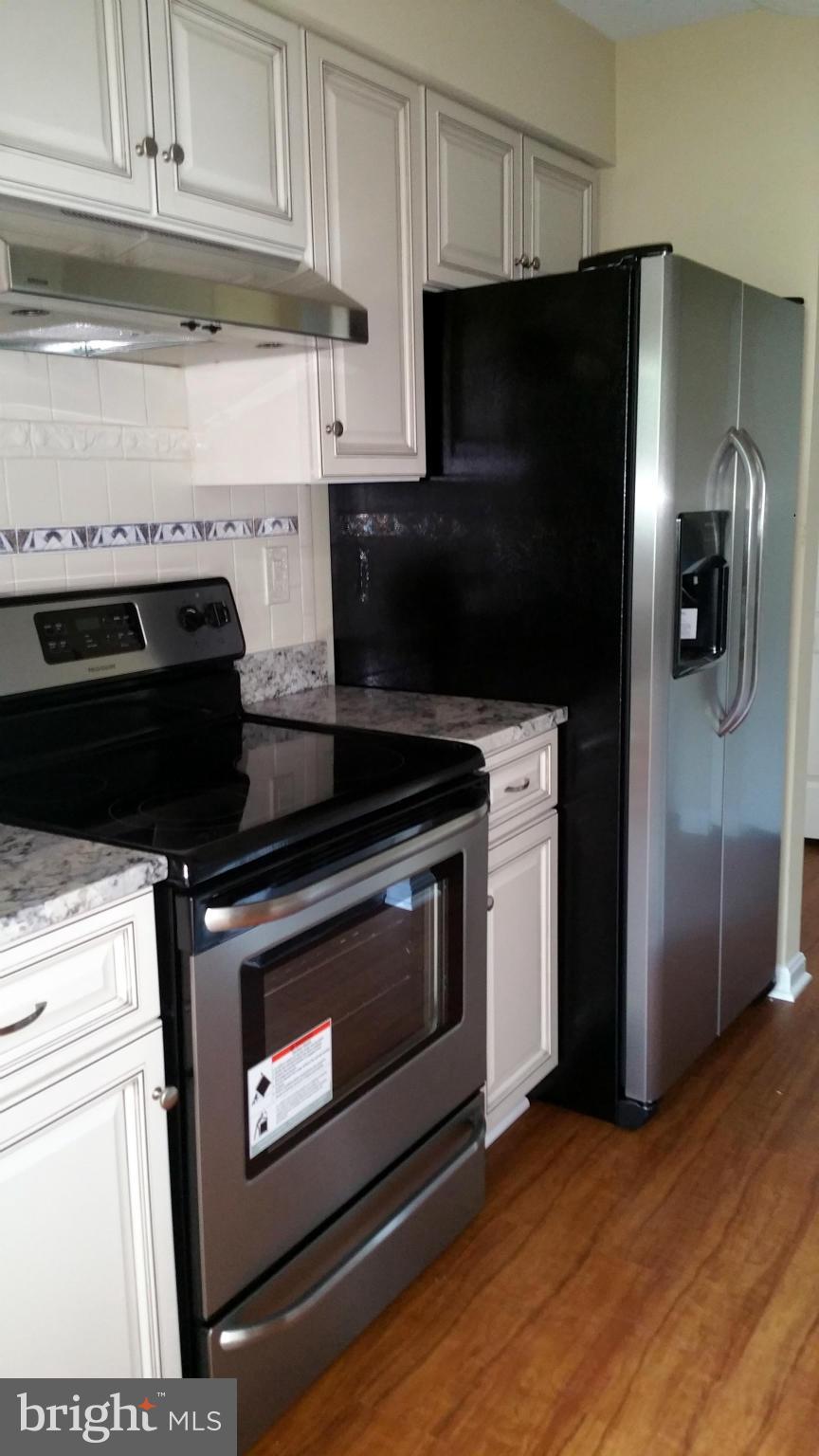 8489 Falls Run Road, Unit E Ellicott City, MD 21043 - Photo 12 of 30 Kitchen