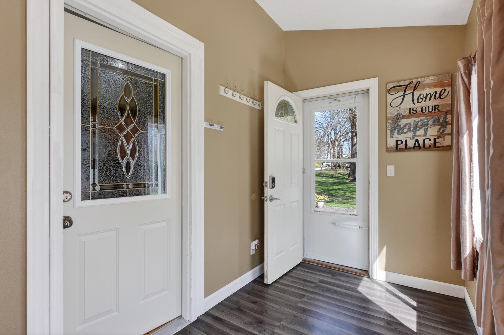 403 Lake Street Alexandria, MN 56308 - Photo 11 of 47