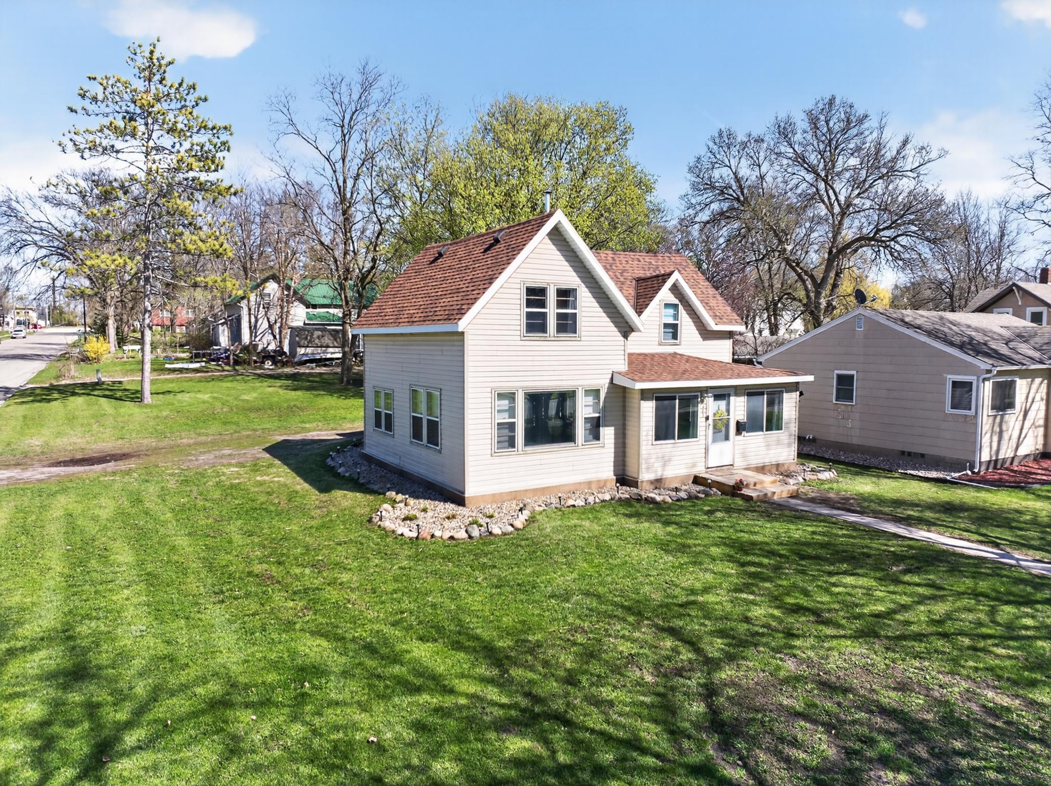 403 Lake Street Alexandria, MN 56308 - Photo 2 of 47