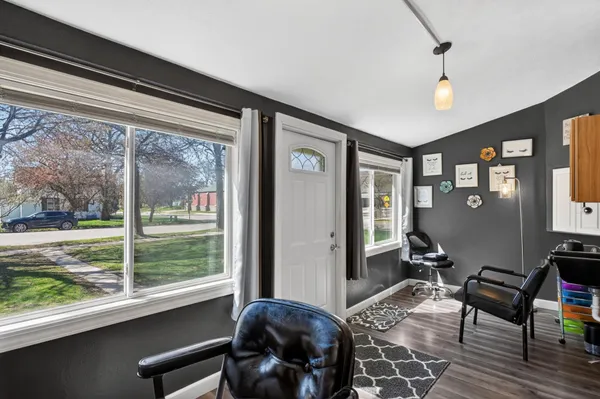 $199,900 | 403 Lake Street, Alexandria, MN 56308
