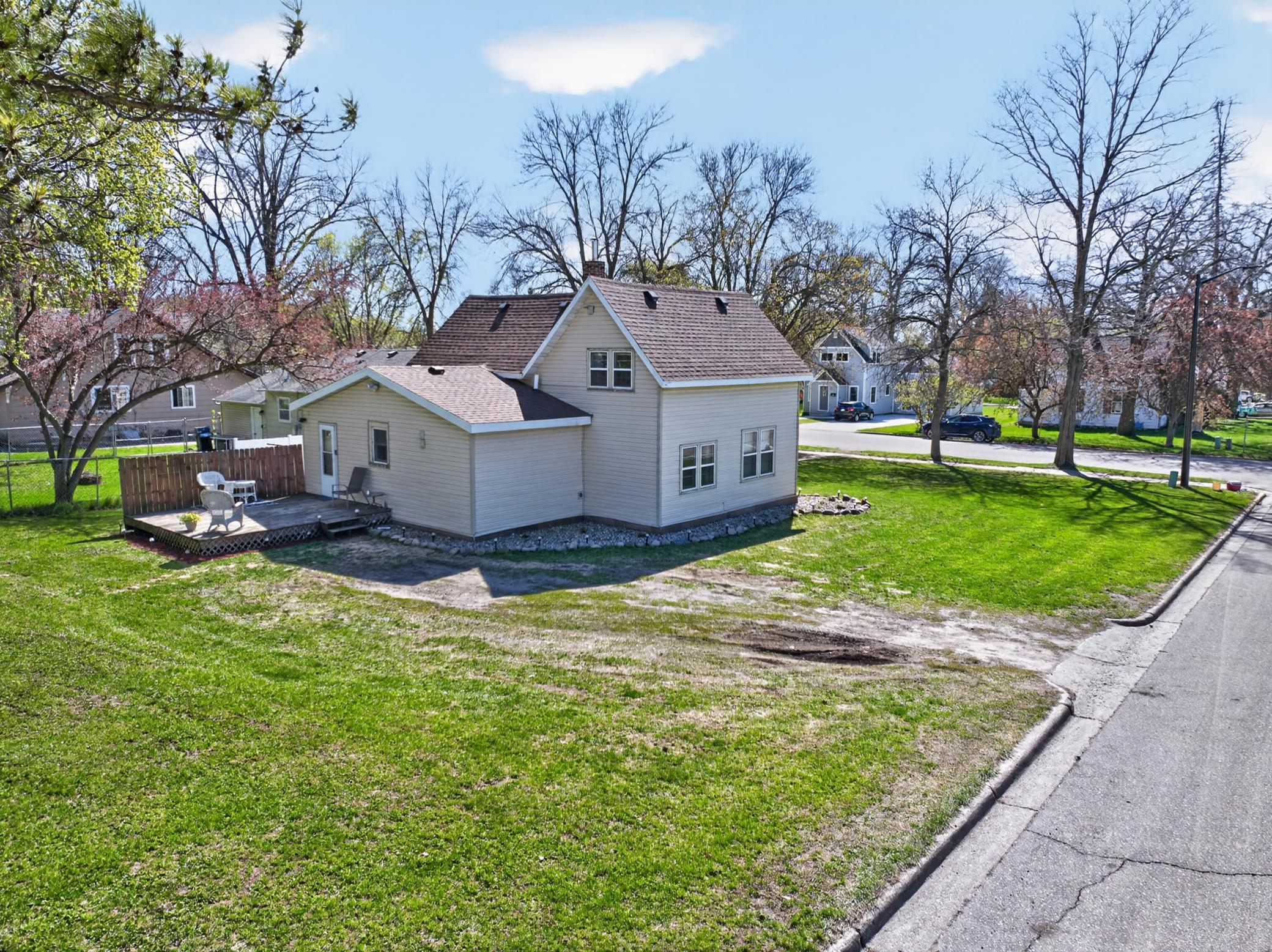 403 Lake Street Alexandria, MN 56308 - Photo 3 of 47