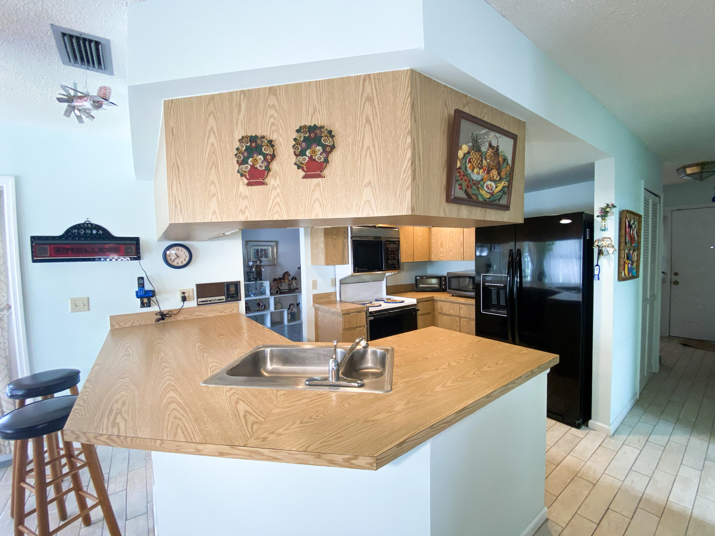 86 Las Brisas Boynton Beach, FL 33426 - Photo 13 of 37 Kitchen!