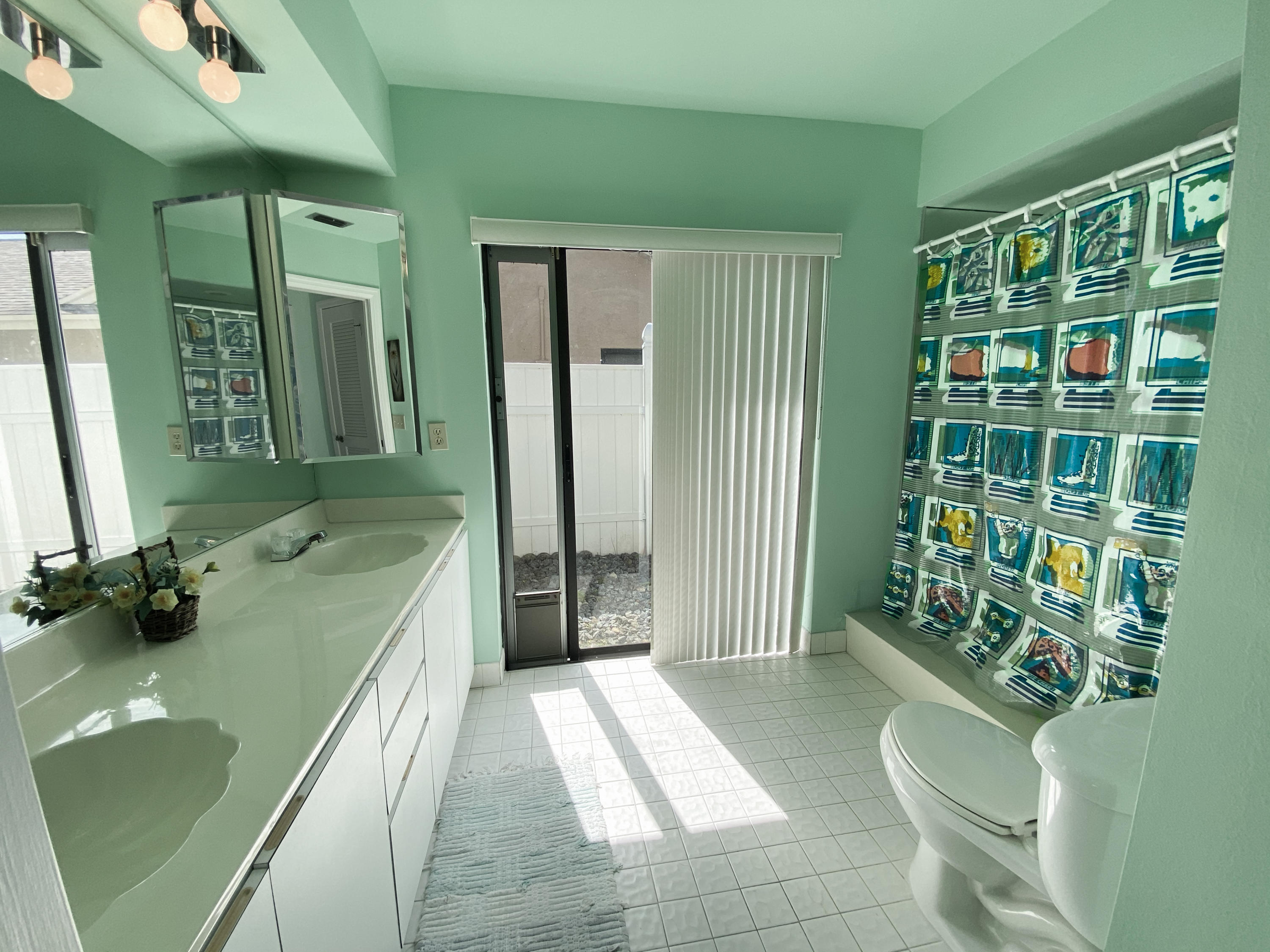 86 Las Brisas Boynton Beach, FL 33426 - Photo 17 of 37 Master Bath!