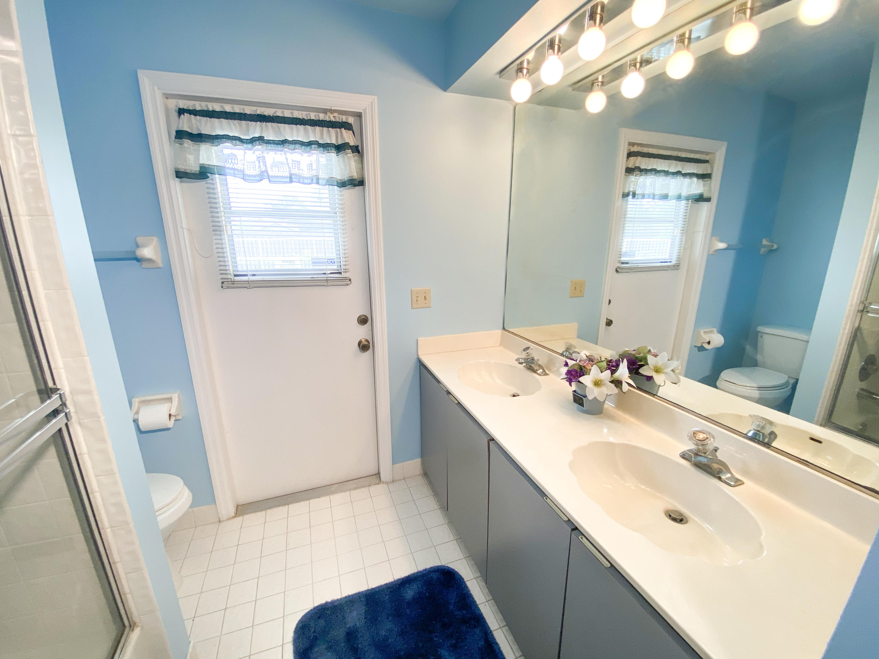 86 Las Brisas Boynton Beach, FL 33426 - Photo 24 of 37 3rd Bath/Cabana Bath!