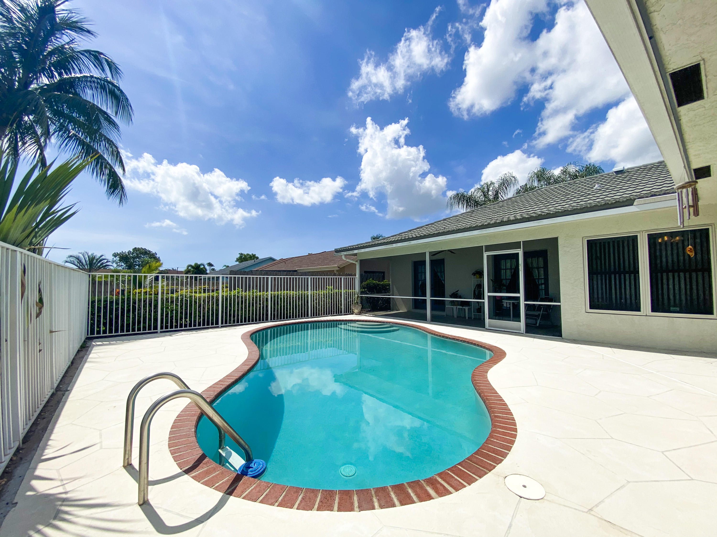86 Las Brisas Boynton Beach, FL 33426 - Photo 28 of 37 Pool Patio Area!