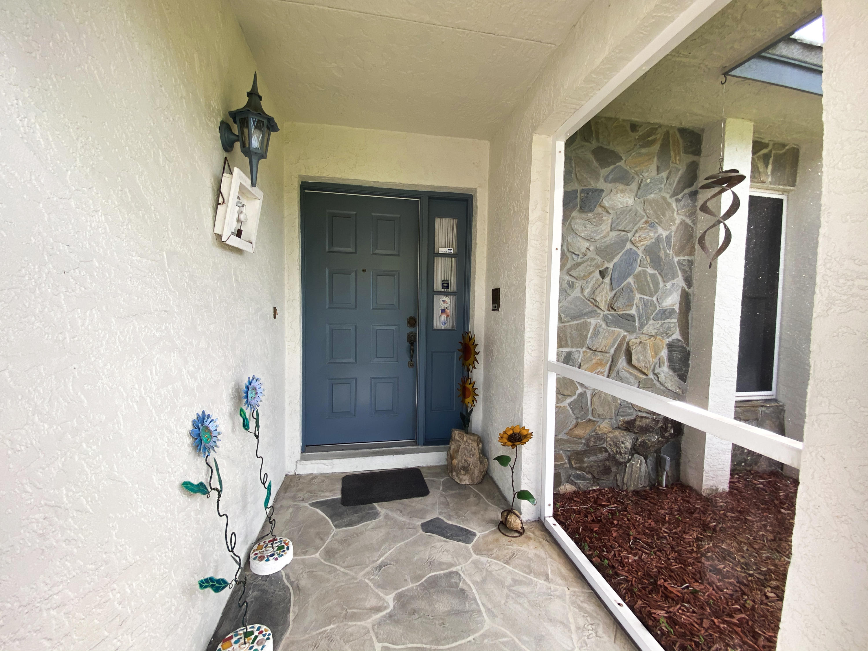 86 Las Brisas Boynton Beach, FL 33426 - Photo 6 of 37 Screened Entrance!