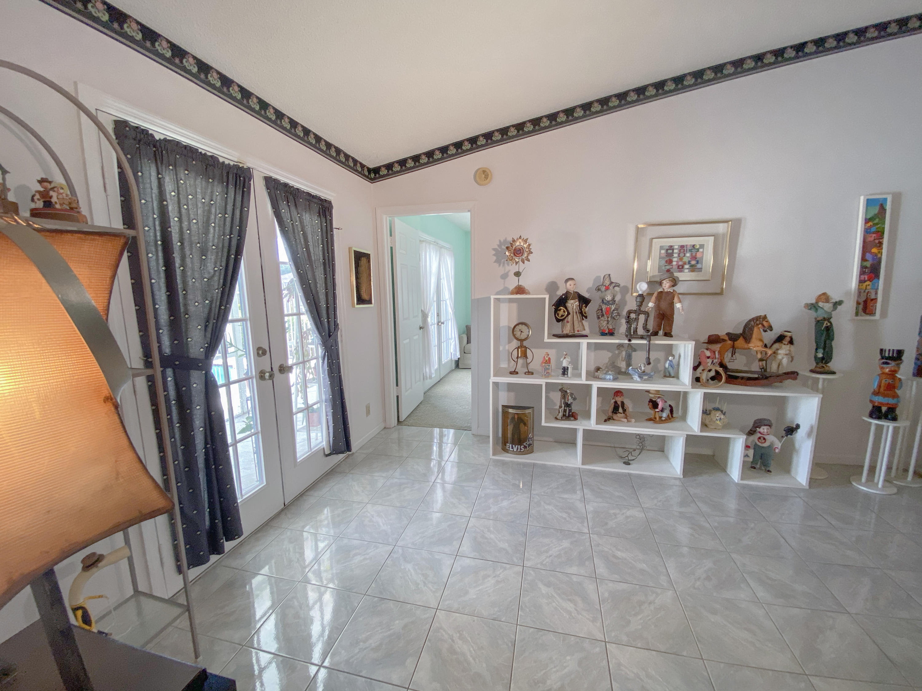 86 Las Brisas Boynton Beach, FL 33426 - Photo 9 of 37 Dinning Room!