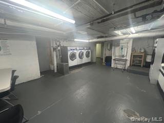 83-52 Talbot Street, Unit 3J Queens, NY 11415 - Photo 48 of 50 a view of a garage