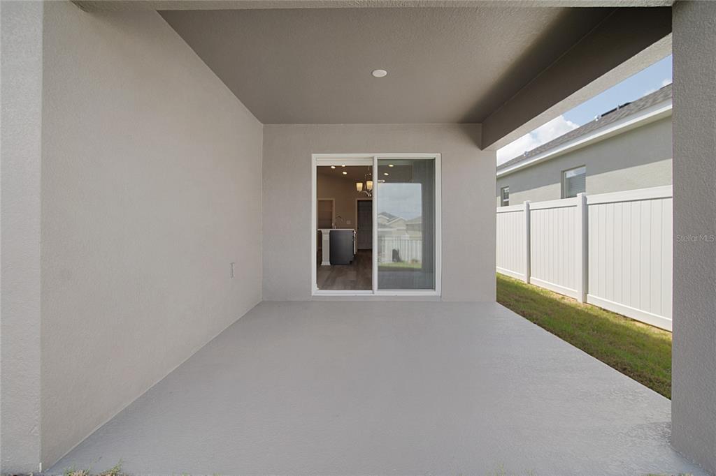 1617 Astrid Road Davenport, FL 33837 - Photo 35 of 43 an empty room with window