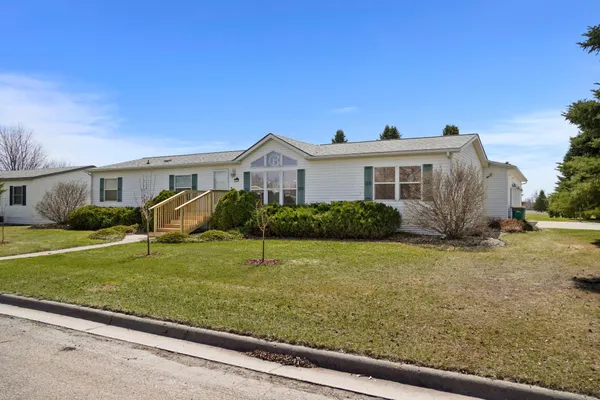 $219,000 | 4 4th Avenue Southeast, Gwinner, ND 58040