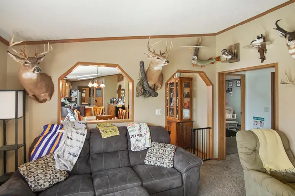 $219,000 | 4 4th Avenue Southeast, Gwinner, ND 58040
