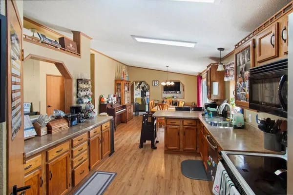 $219,000 | 4 4th Avenue Southeast, Gwinner, ND 58040
