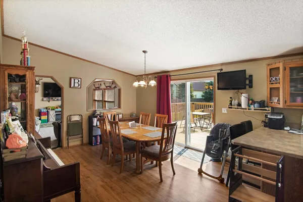 $219,000 | 4 4th Avenue Southeast, Gwinner, ND 58040