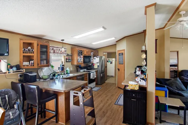 $219,000 | 4 4th Avenue Southeast, Gwinner, ND 58040