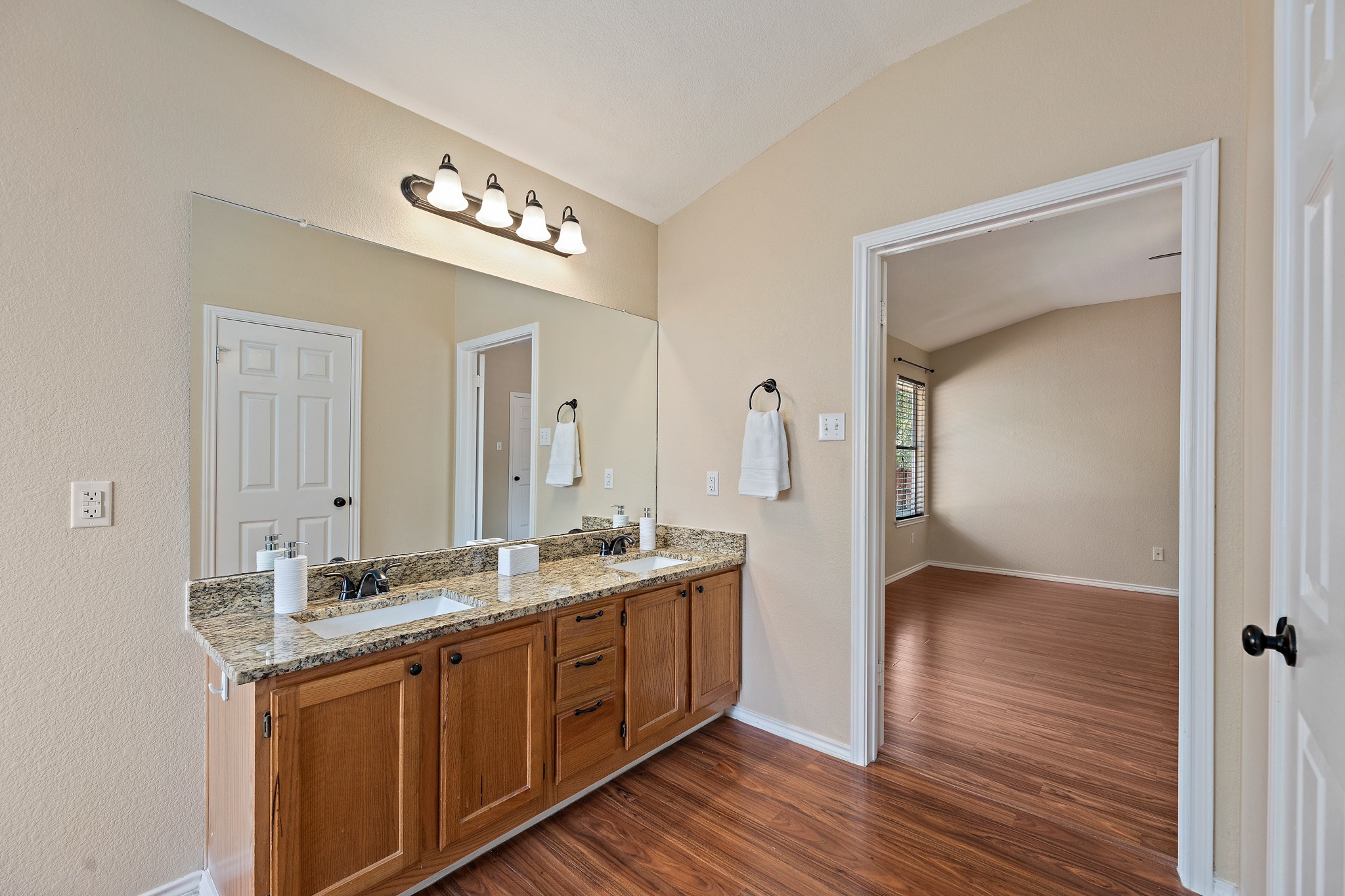 1208 Lochaline Loop Pflugerville, TX 78660 - Photo 22 of 40 Dual Vanity with Granite Counters