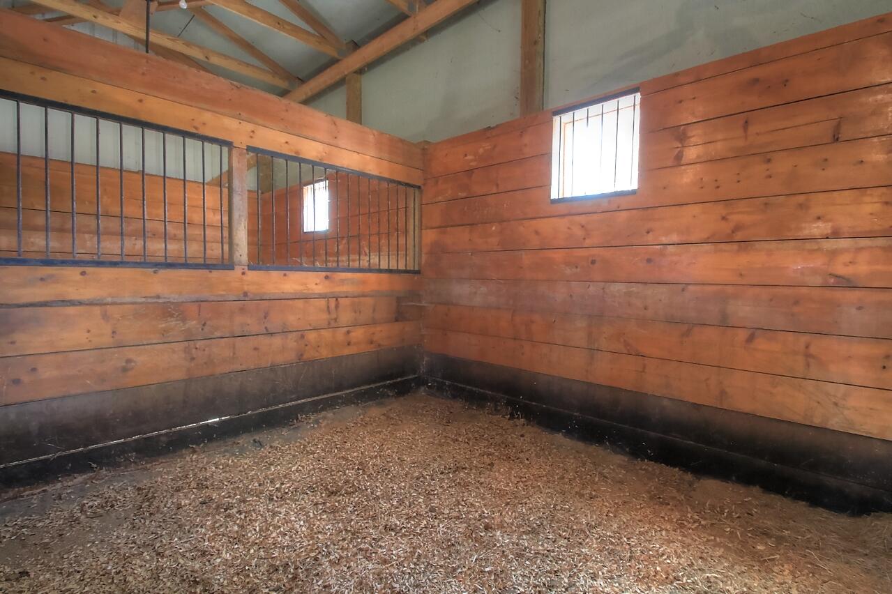 2320 Lily Road London, KY 40744 - Photo 34 of 80 87E8F542-86ED-47DE-BDA5-474549167EF8