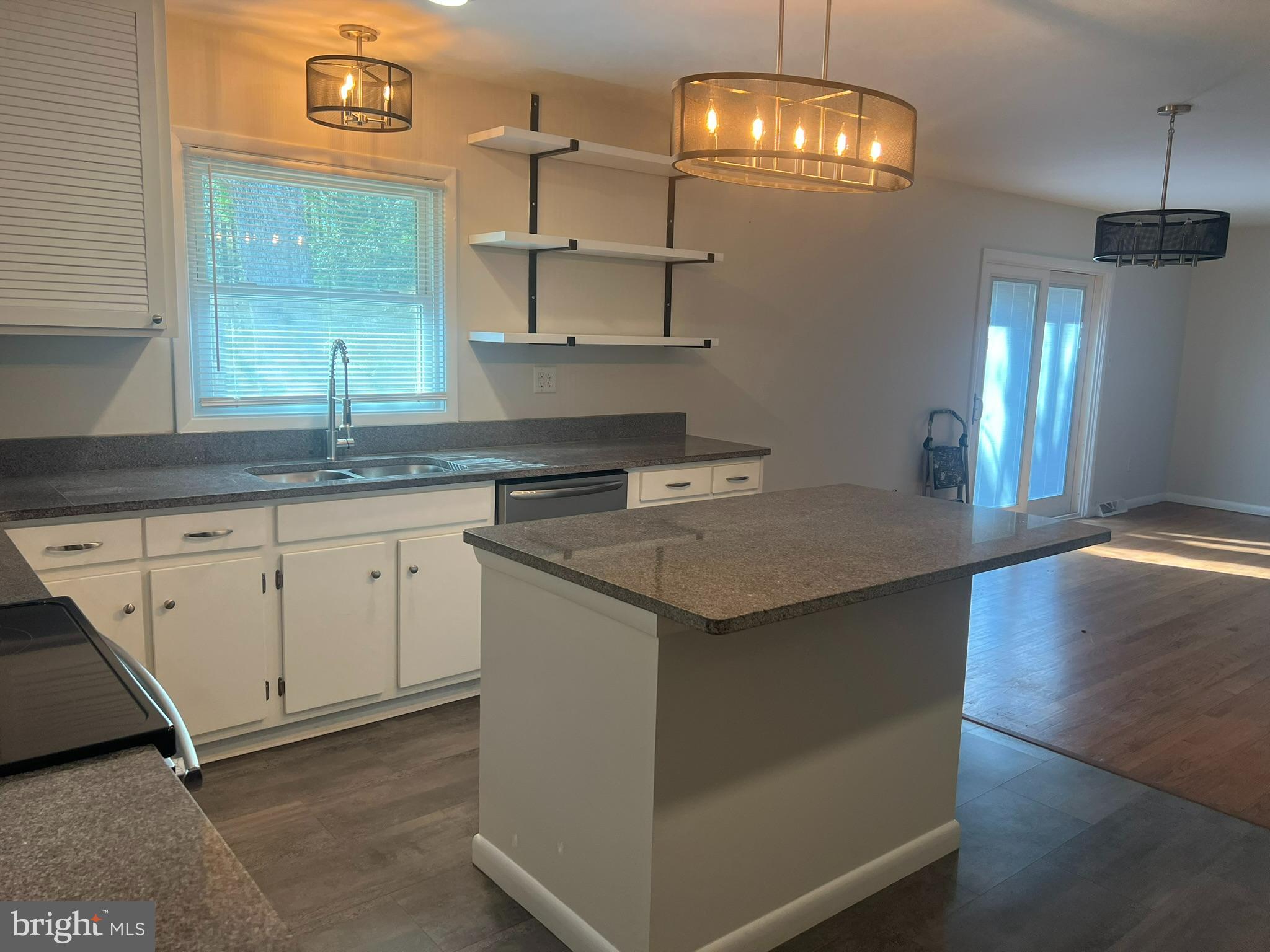 22595 Old Rolling Road California, MD 20619 - Photo 7 of 24 Kitchen
