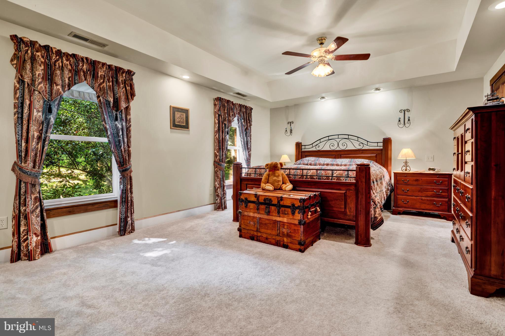7221 Baldwin Ridge Road Warrenton, VA 20187 - Photo 14 of 30 Spacious Room on Main Level