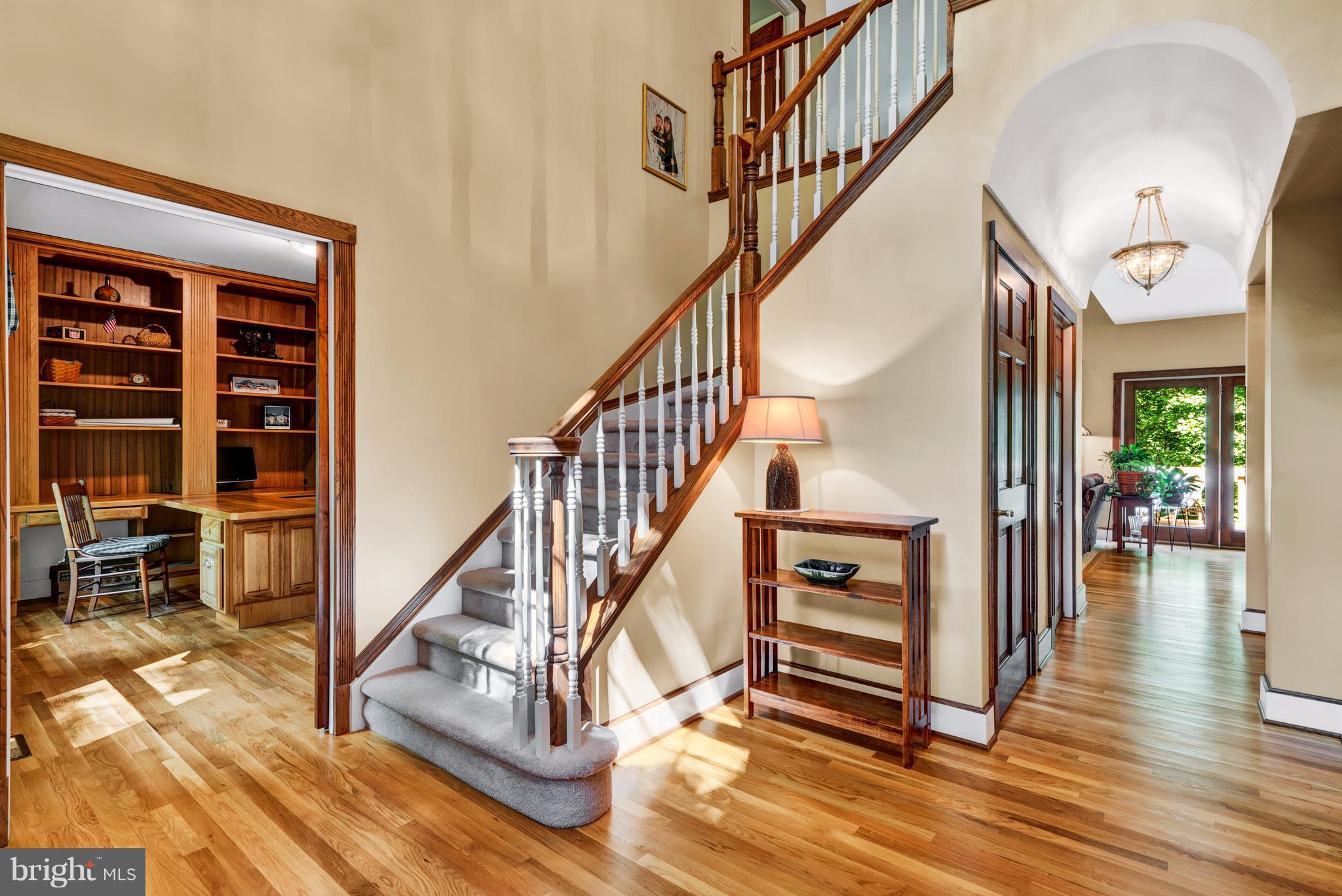 7221 Baldwin Ridge Road Warrenton, VA 20187 - Photo 3 of 30 Gorgeous White Oak Hardwood Floors; Open Foyer