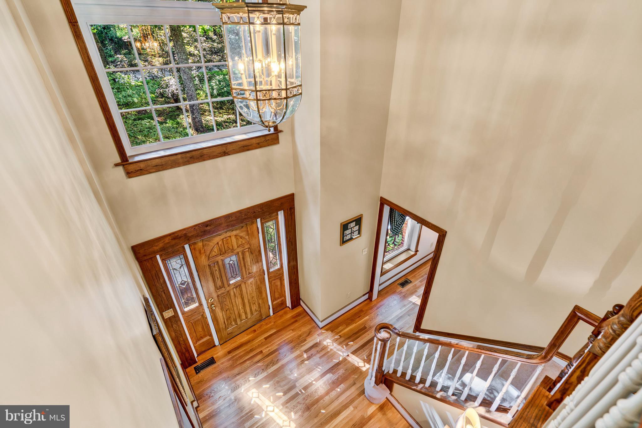 7221 Baldwin Ridge Road Warrenton, VA 20187 - Photo 4 of 30 2 Story Open Foyer