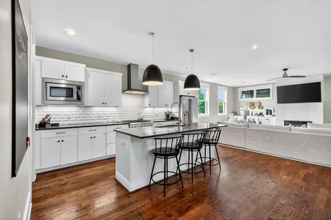 $1,250,000 | 847 B Dewees Avenue, Nashville, TN 37204