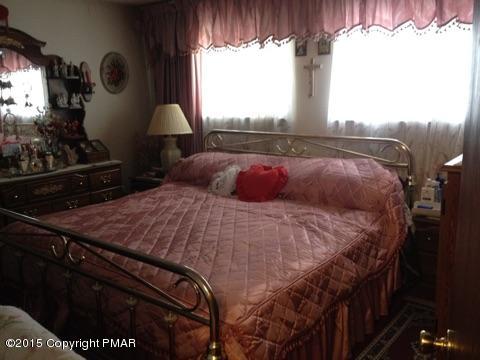 136 Pipher Road Bushkill, PA 18324 - Photo 11 of 12 Master bedroom