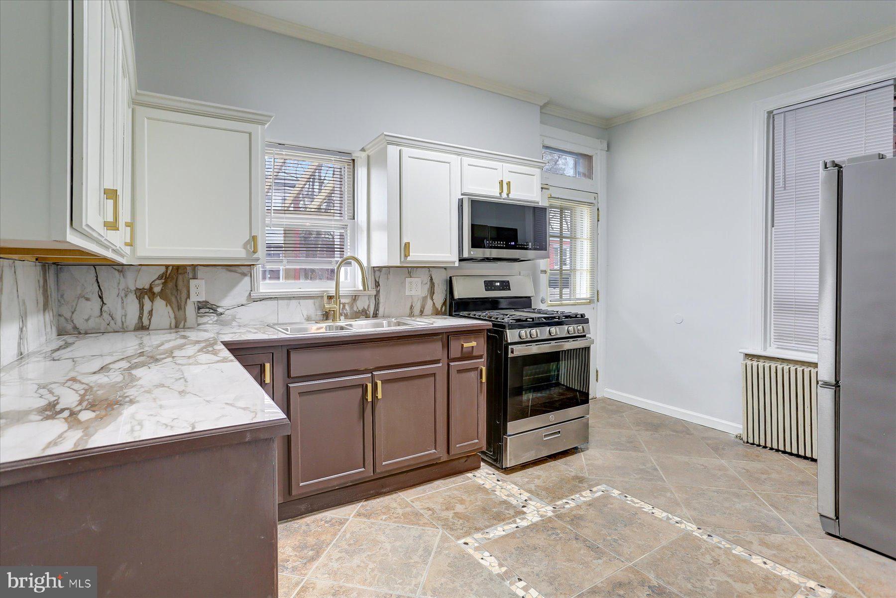 1723 State Street Harrisburg, PA 17103 - Photo 10 of 39