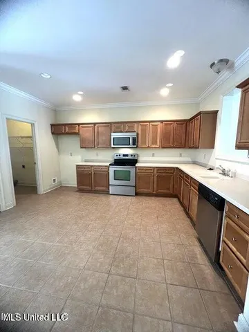 $1,675 | 910 Jefferson Drive, Gulfport, MS 39507