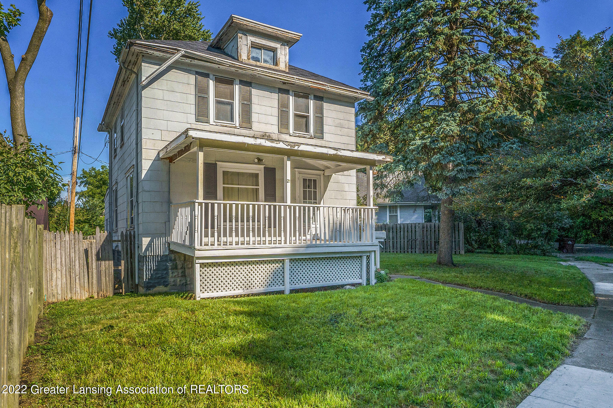 2212 Greencroft Road Lansing, MI 48910 - Photo 2 of 14 DSC03249