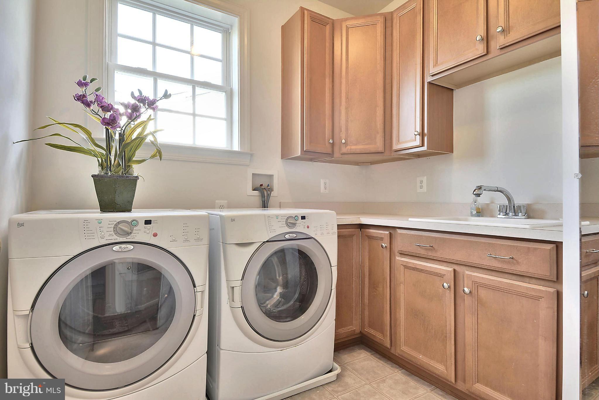 15429 Maple Ridge Drive Woodbine, MD 21797 - Photo 14 of 30 a utility room with sink dryer and washer