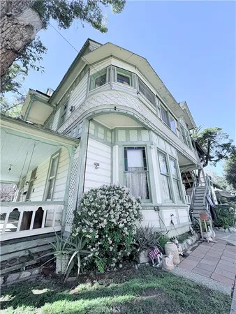 $1,425,000 | 209 Carlton Avenue, Pasadena, CA 91103