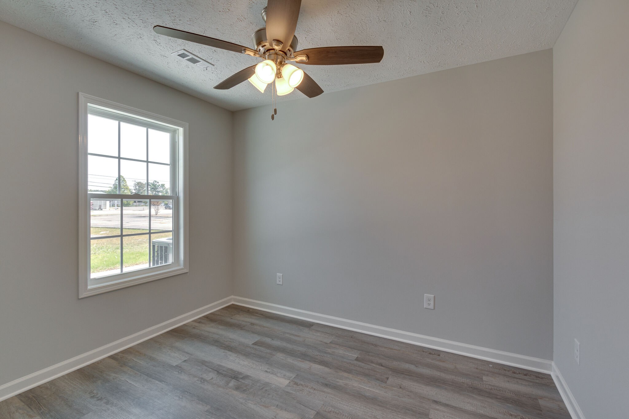 1301 Summer Street Manchester, TN 37355 - Photo 16 of 24 Gallery Image 16