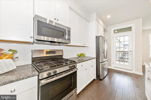 $479,999 | 22034 Cabin Branch Avenue, Unit 407F, Clarksburg, MD 20871