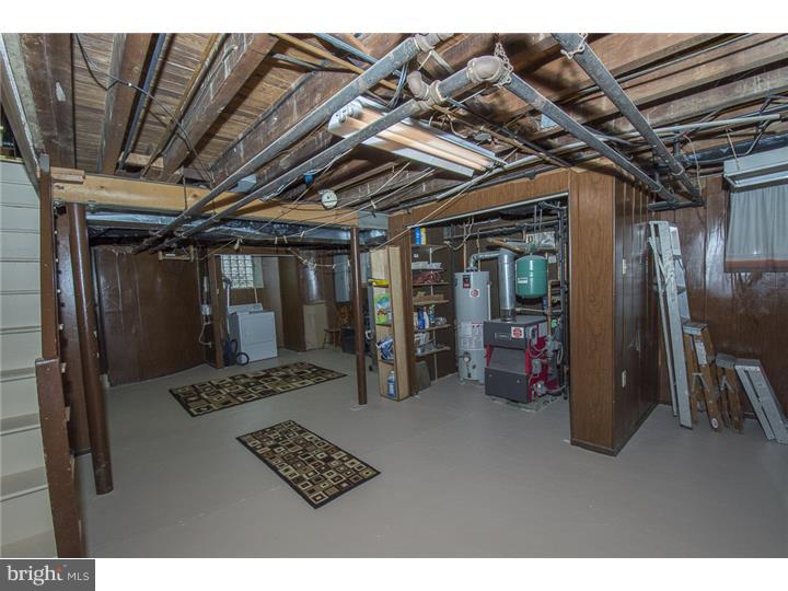 17 Braeburn Road Havertown, PA 19083 - Photo 21 of 25 a view of room with furniture