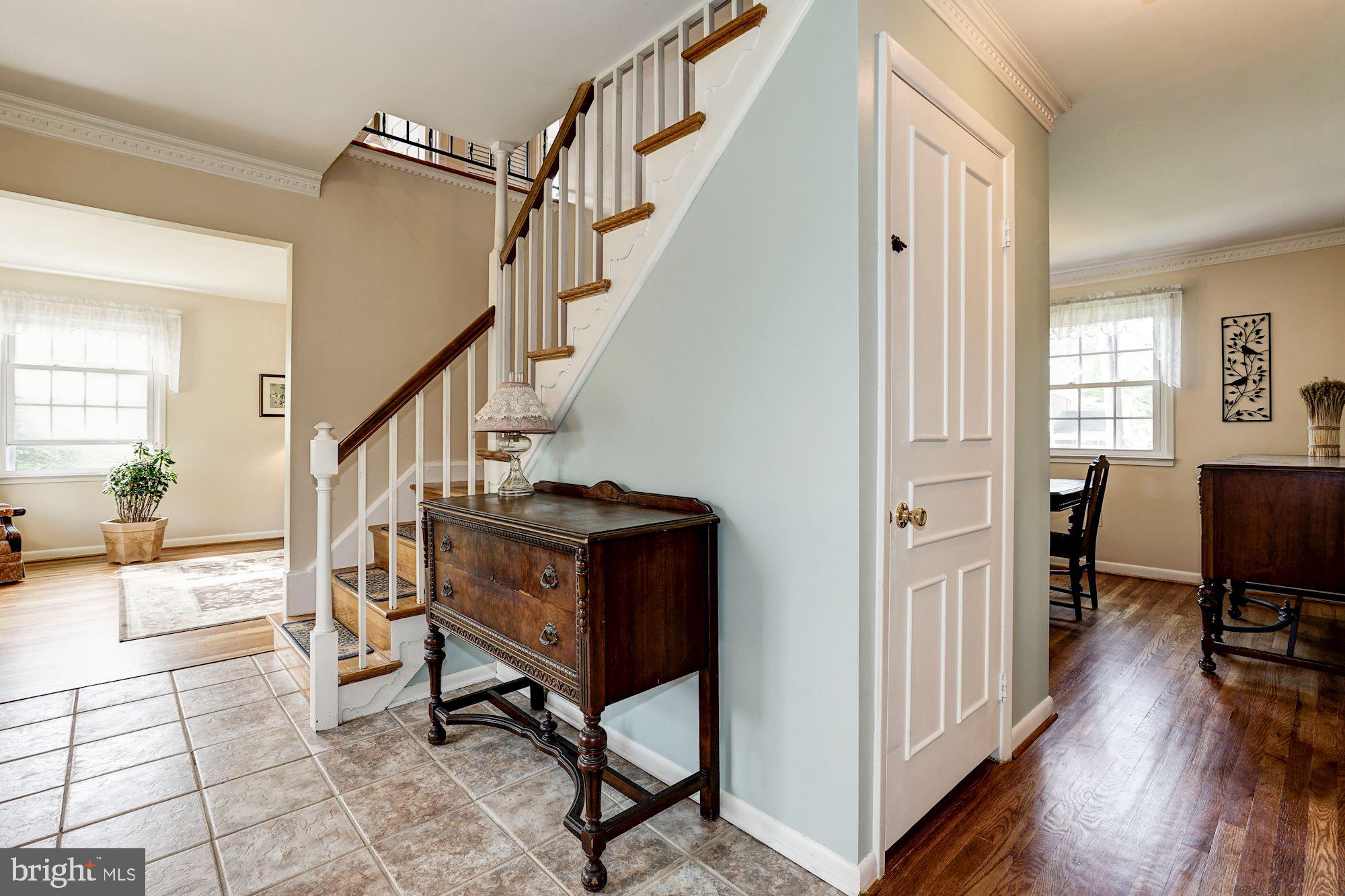 2820 Vixen Lane Silver Spring, MD 20906 - Photo 2 of 38 Foyer