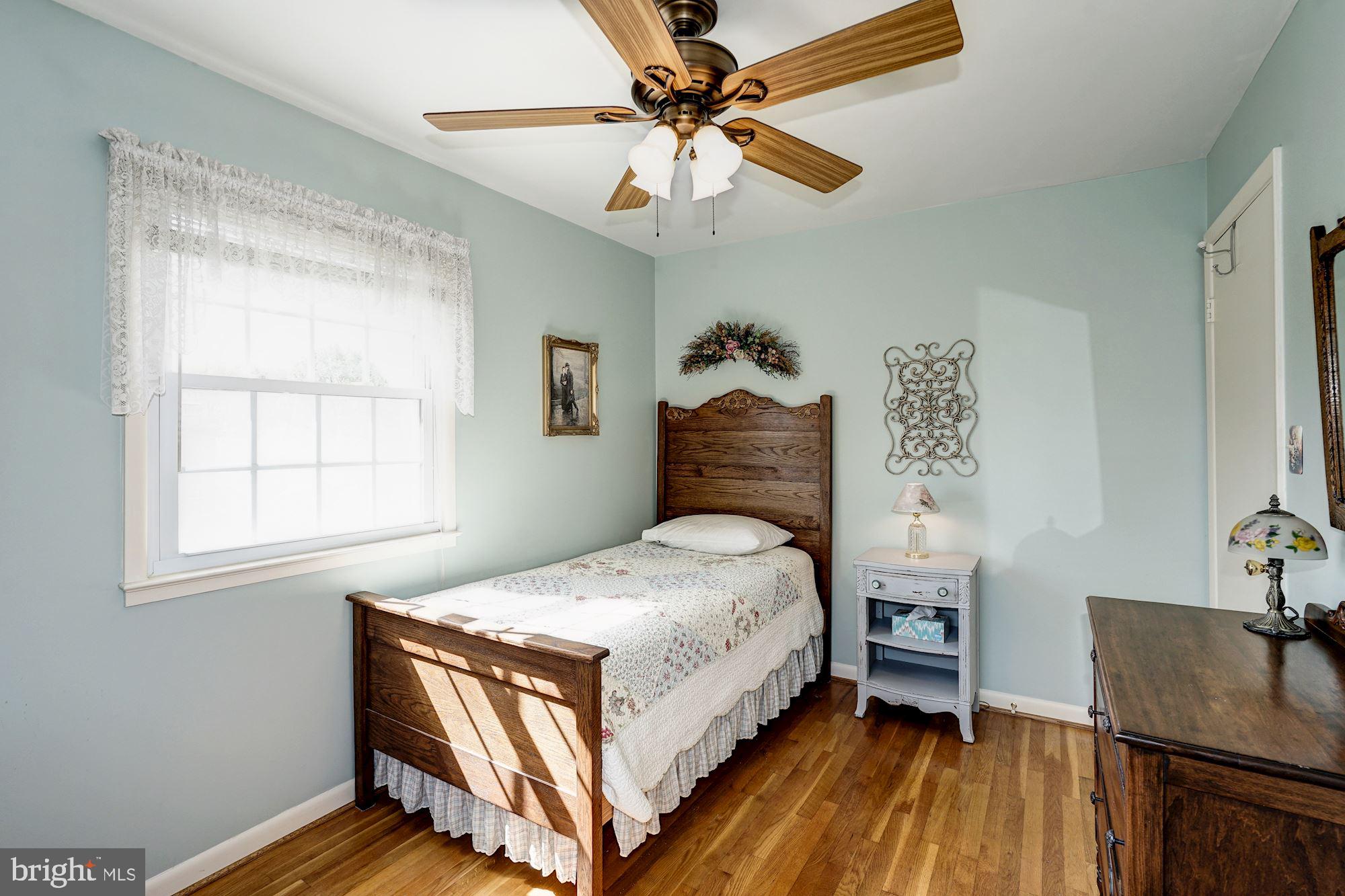 2820 Vixen Lane Silver Spring, MD 20906 - Photo 20 of 38 Bedroom