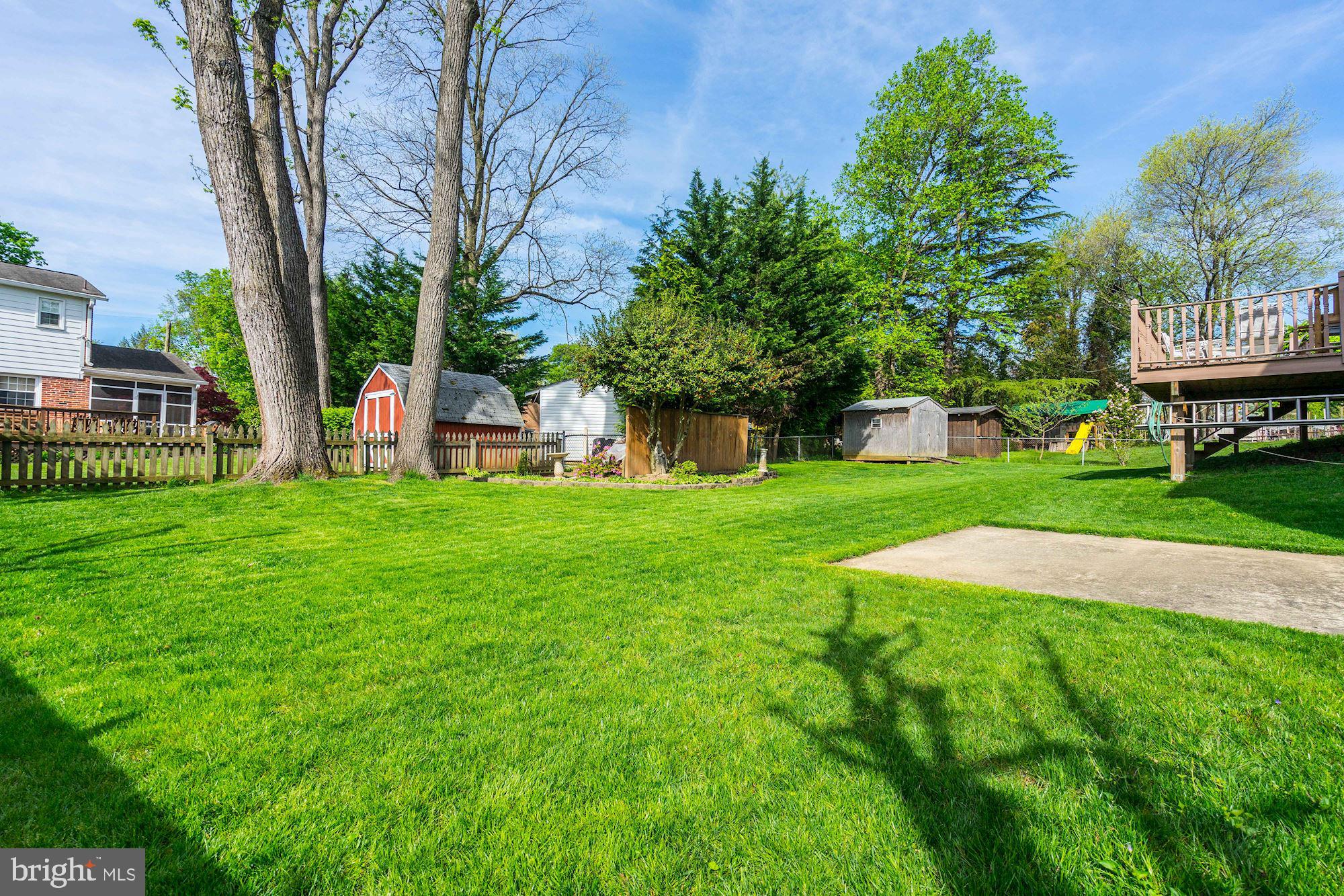2820 Vixen Lane Silver Spring, MD 20906 - Photo 31 of 38 Fenced Yard
