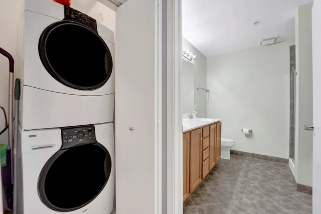 $269,999 | 1717 South Prairie Avenue, Unit 608, Chicago, IL 60616