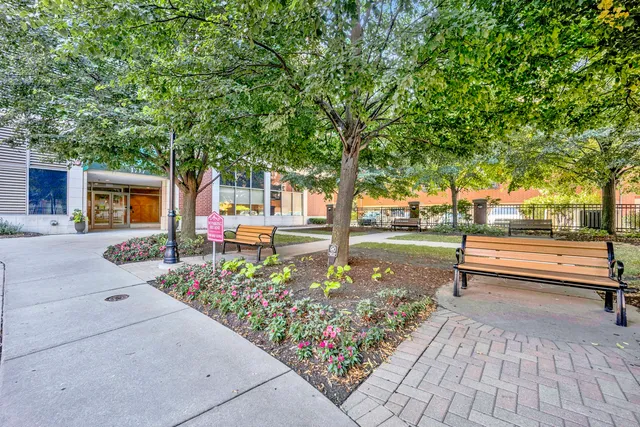 $269,999 | 1717 South Prairie Avenue, Unit 608, Chicago, IL 60616