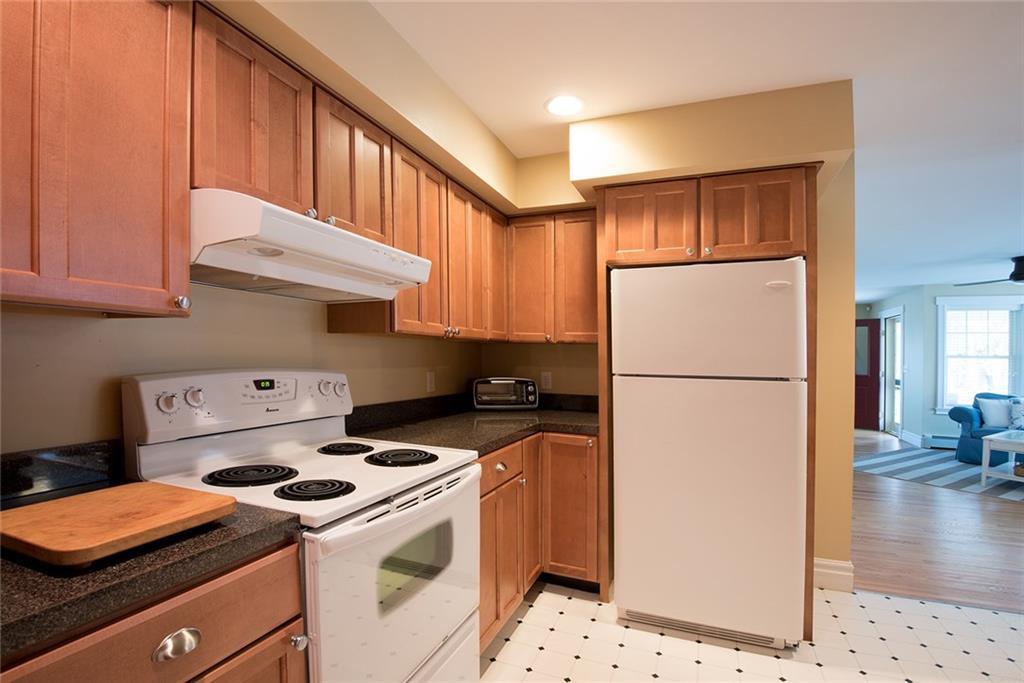 5 B Westvale Road, Unit B Kennebunkport, ME 04046 - Photo 5 of 29 Kitchen is well appointed and spotless