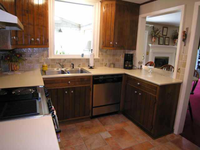 2566 Henthorn Road Columbus, OH 43221 - Photo 4 of 9