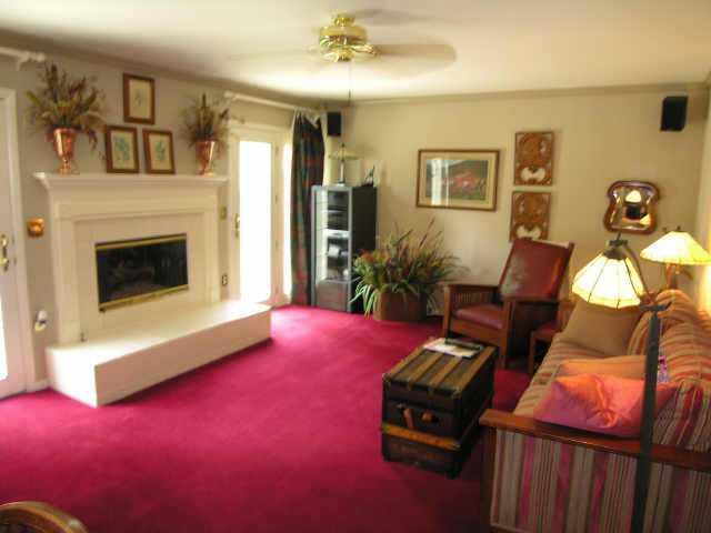 2566 Henthorn Road Columbus, OH 43221 - Photo 5 of 9