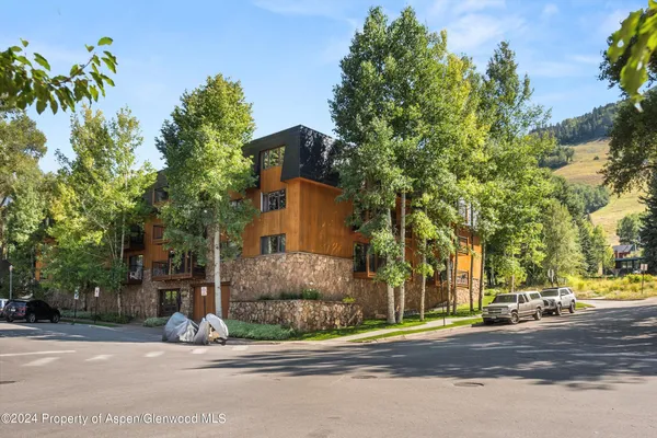 $40,000 | 205 East Durant Avenue, Unit 1I, Aspen, CO 81611
