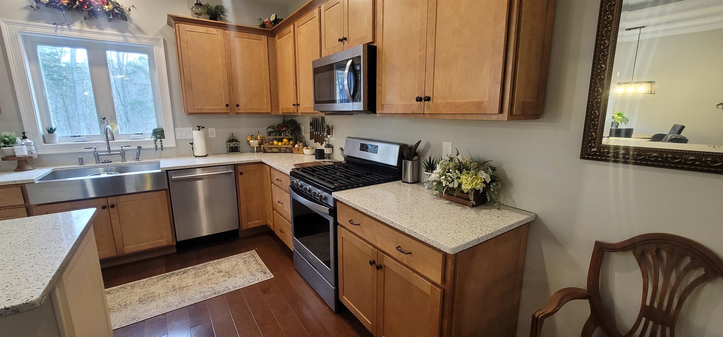 3 Dutton Circle Mont Vernon, NH 03057 - Photo 2 of 60