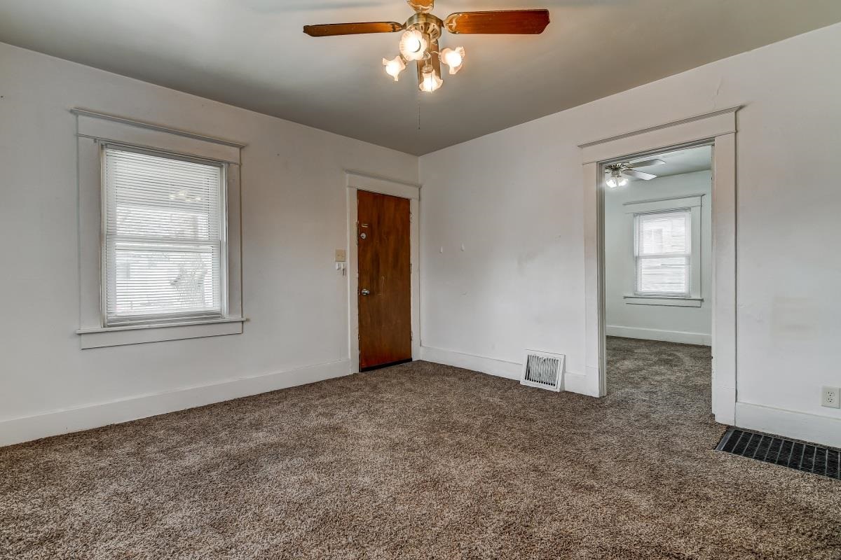 2020 South Spring Street Springfield, IL 62704 - Photo 4 of 22