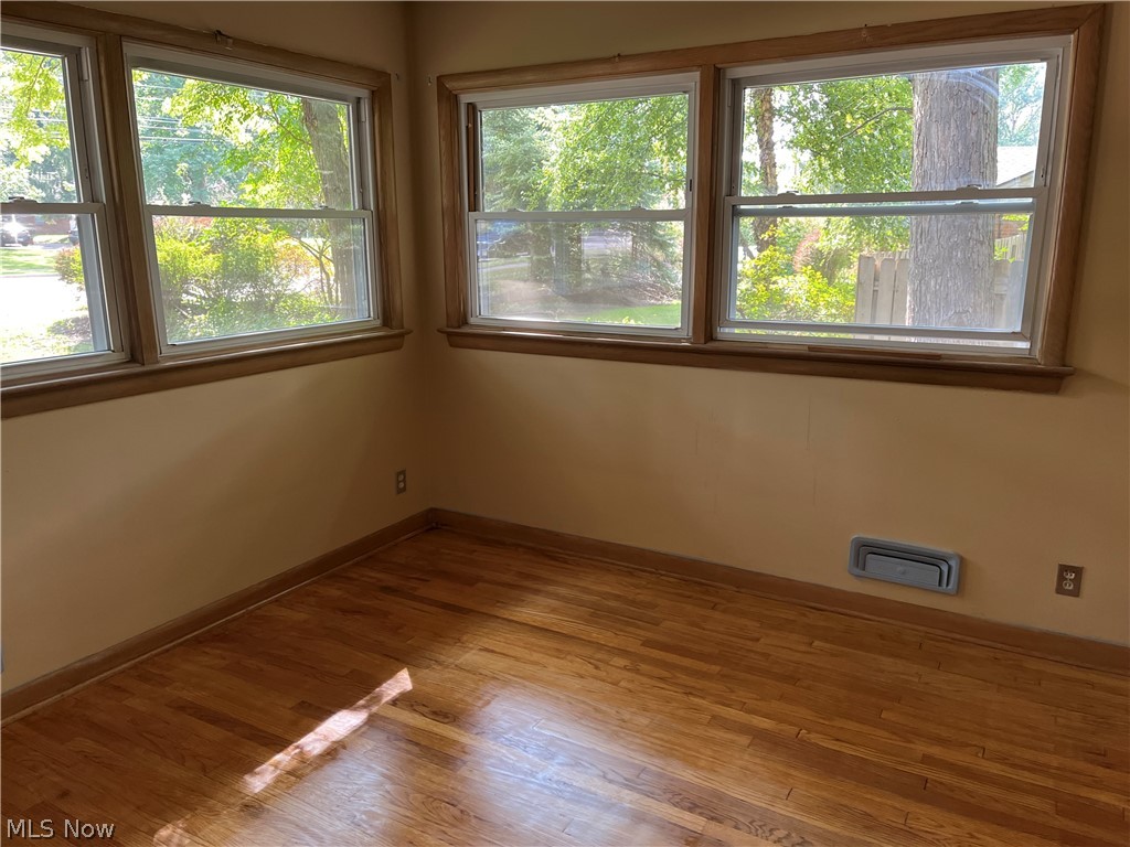 9110 West Pleasant Valley Road Cleveland, OH 44130 - Photo 7 of 9 Gallery Image 7