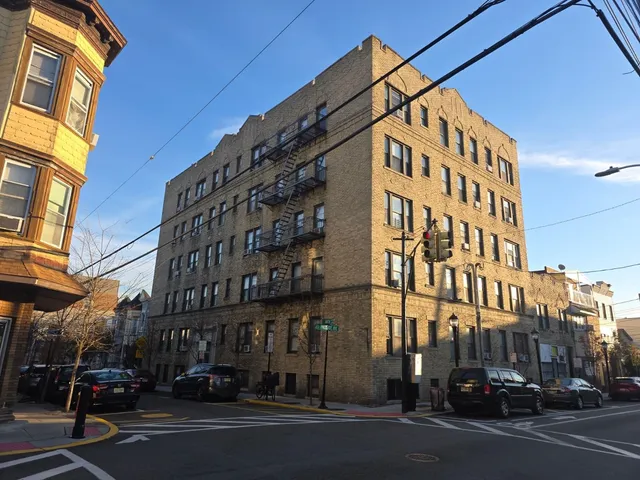 $2,450 | 217 44th Street, Unit 5, Union City, NJ 07087