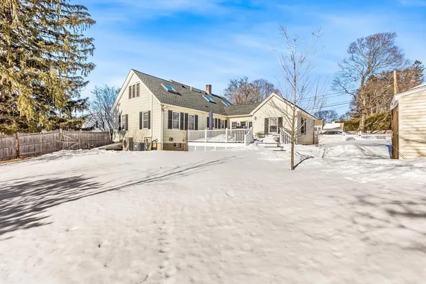 $820,000 | 41 Lyman Road, North Andover, MA 01845