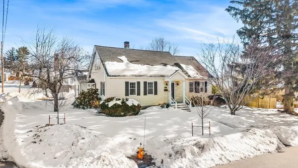 $820,000 | 41 Lyman Road, North Andover, MA 01845